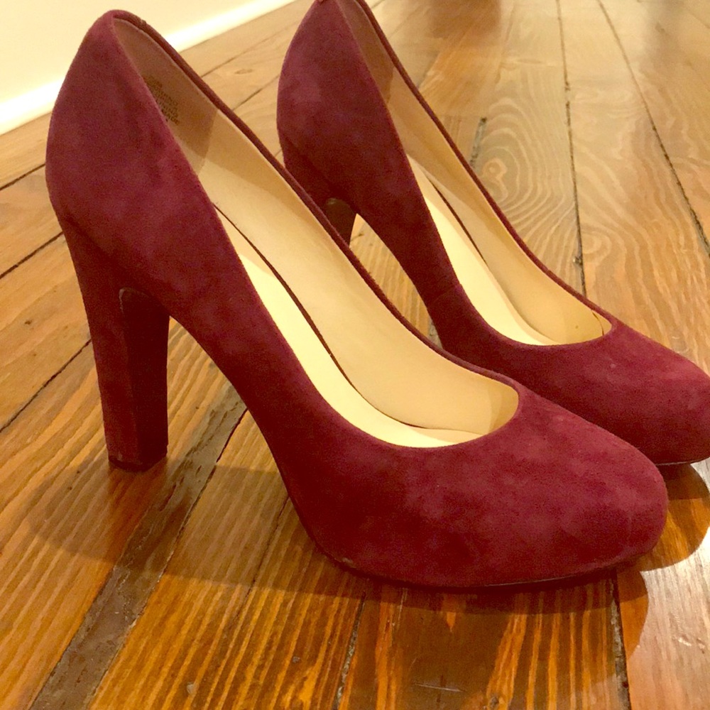 Nine West velvet heels